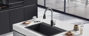 FORIOUS Kitchen Faucets with Pull Down-Sprayer