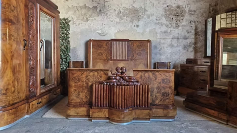 Transform Your Space with Vintage Art Deco Elegance