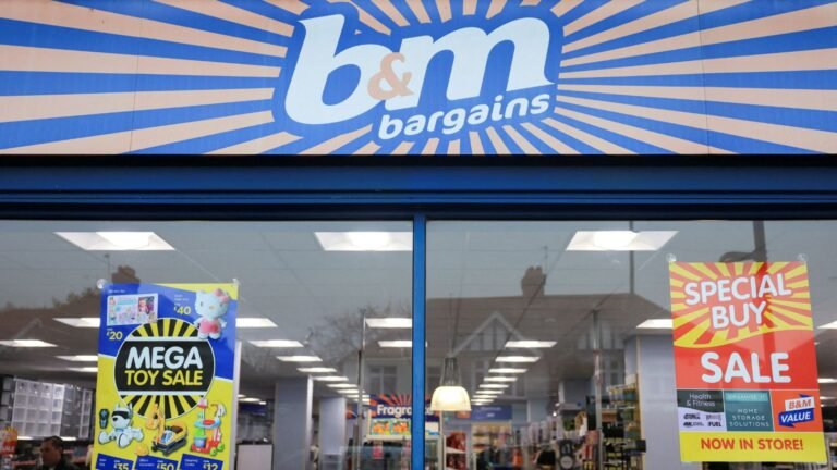B&M Shoppers Grab Chic Home Furniture for £5, Down from £30!