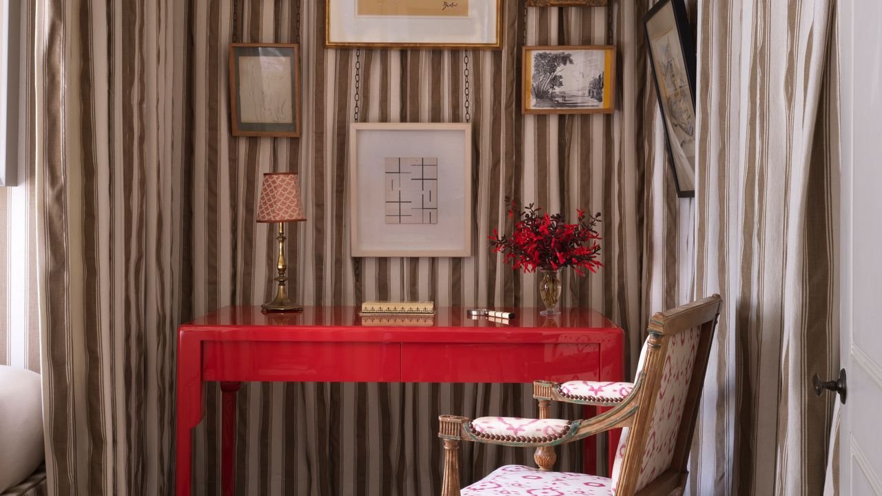 Lacquer Pieces: Why Interior Designers Adore Them and How to Use