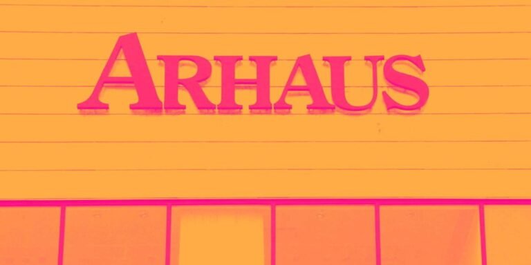 ARHS vs. Competitors: Standing Out in the Crowd