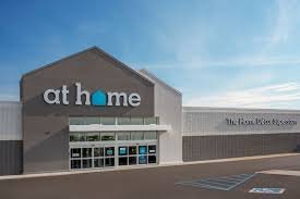 Bloomington Home Décor and Furnishings Store Set to Close